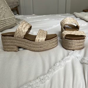 Brand new Steve Madden sandal